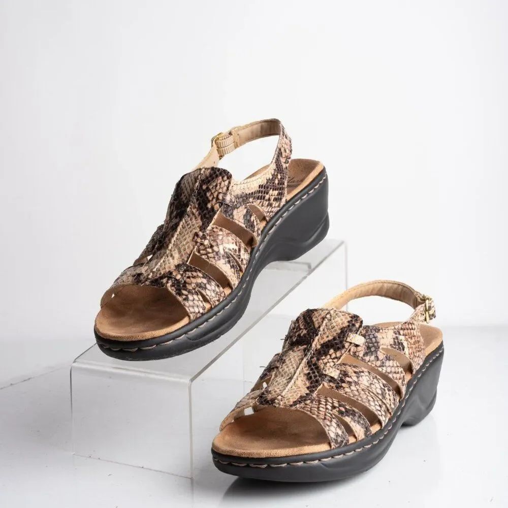 Clarks Womens Lexi Marigold Snake Cushioned Strappy Sandals Brown US 9.5 N EUC